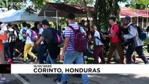 Караван мигрантов из Гондураса идет в США
