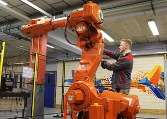Lycée Pointet de Thann : ces techniciens qui auscultent les machines