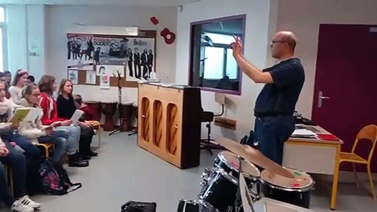 La chorale de Villers-Bretonneux chante pour l'Australie