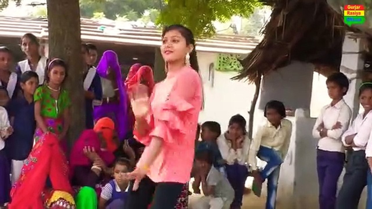 दिल्ली_की_लड़की_ने_किया_गांव_की_महिलाओं_सामने_डांस_||_बिन_राजा_के_रह_गई_अकेली_||_Ajeet_Katara_Rasiya