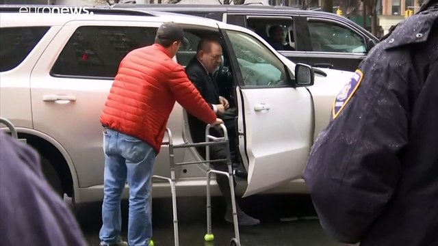 استبعاد عارضة الأزياء جيجي حديد من هيئة المحلفين المحتملين في قضية واينستين
