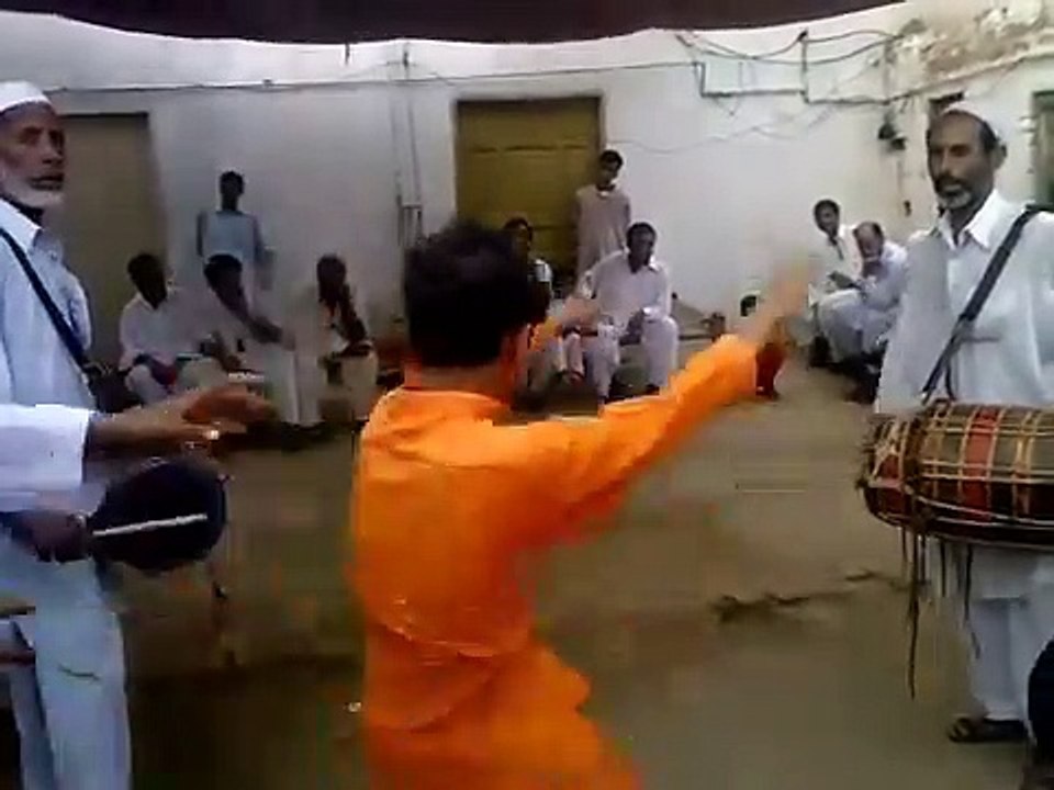 Khattak_dance_best_performance_2_in_Ahmadi_Banda_karak