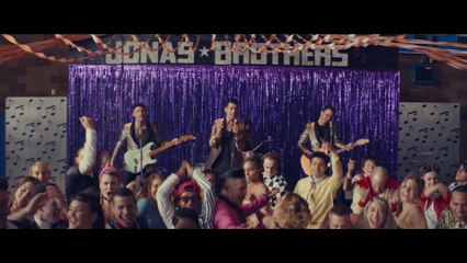 Jonas Brothers - What A Man Gotta Do