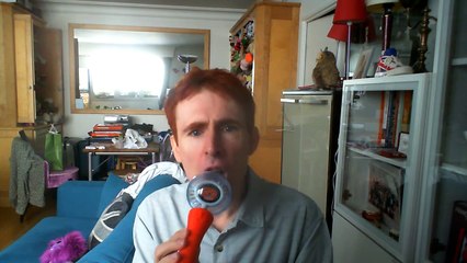 Wiwi égratigne "love is the name" de Sofia Carson