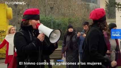 Frauen gegen sexuelle Gewalt: "Der Vergewaltiger bist Du" im Kosovo