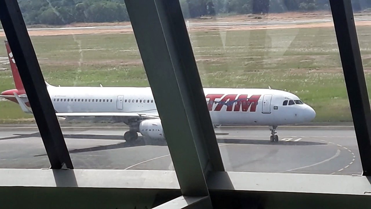 [SBEG Spotting]Chegada do Airbus A321 PT-XPC em Manaus vindo de Brasília(11/01/2020)-Parte II