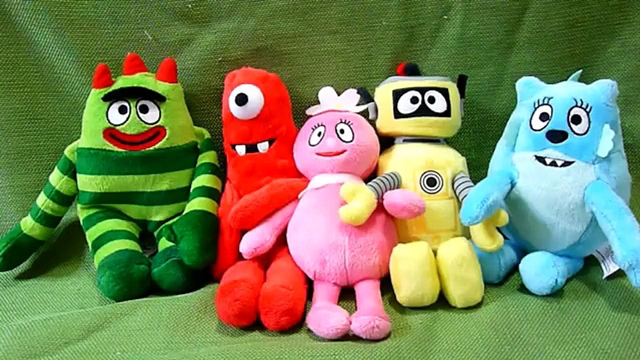 Yo Gabba Gabba Toys- Talking Brobee, Muno, Plex, Foofa and Toodee