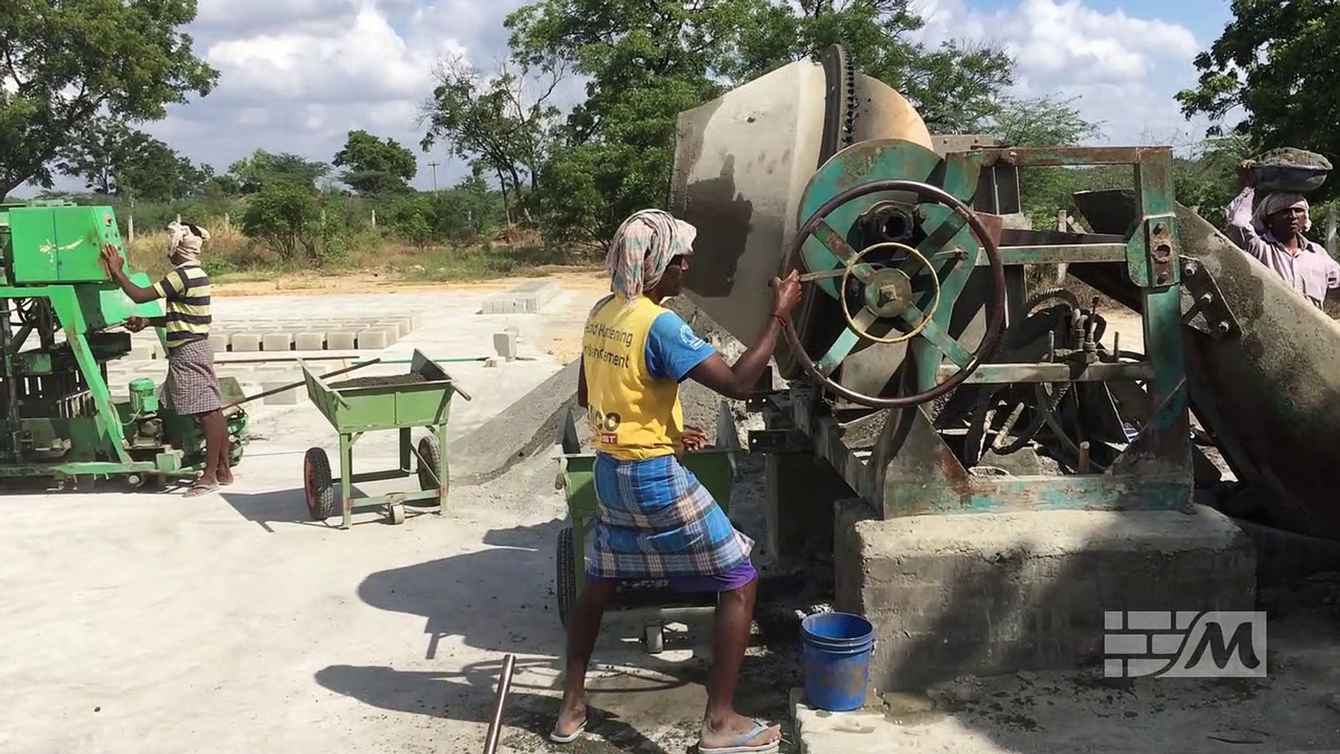⁣Manufacturing of Hollow Blocks | Hollow Blocks in Madurai - Sri Meenakshi Hollow Blocks
