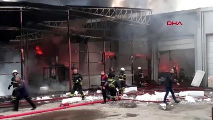 Samsun'da bir fabrikadan alevler yükseliyor-2