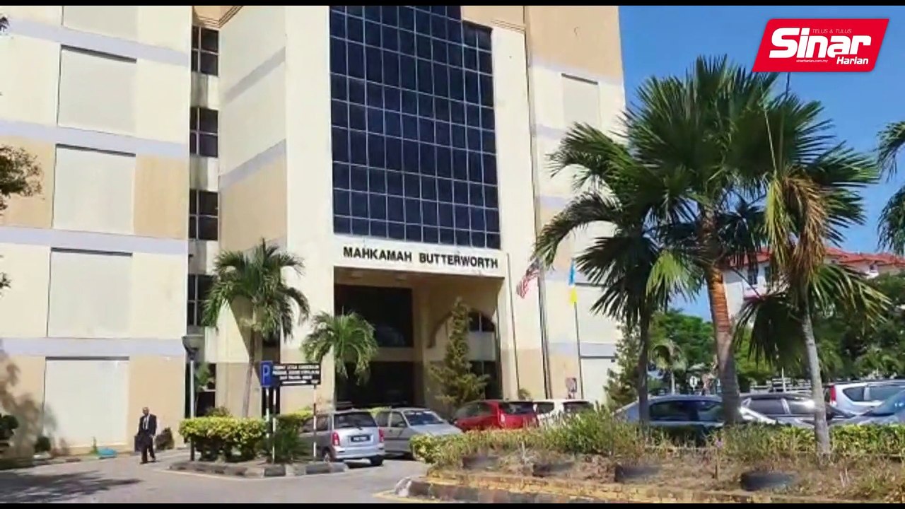 Bekas guru besar didakwa pecah amanah