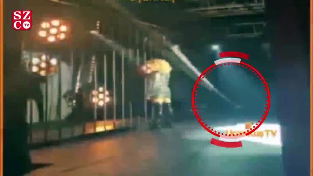 Çağla Şıkel podyumda büyük tehlike atlattı