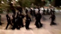 İsrail polisi Mescid-i Aksa'da cemaate saldırdı