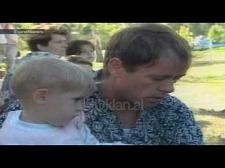 Kosovarët në Australi - (9 Prill 2000)