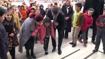 Serebral Palsi Hastası Kübra, karnesini almaya başkanın makam aracıyla gitti