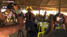 Indígenas reunidos contra projetos de Bolsonaro para a Amazónia