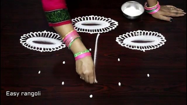 beautiful flower rangoli designs with 5x3 dots - flower kolam designs - 5 dots muggulu designs