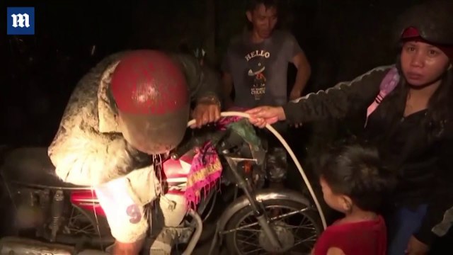 Shperthen vullkani, shpallet gjendja e emergjences