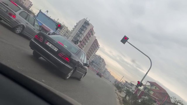 Report TV -Të dehur dhe me shpejtësi, arrestohen 37 shoferë, gjoba dhe pezullim patentash