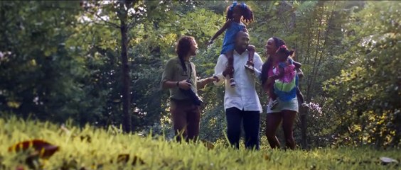 Eye Wander Photo commercial - Listen Look