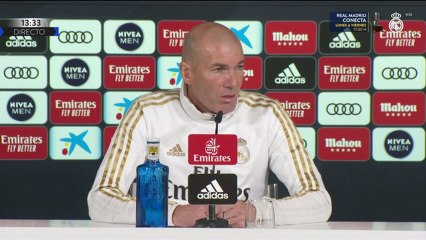 Zidane: "¿Valverde? Yo se que si pierdo dos partidos me van a criticar como hace dos meses"