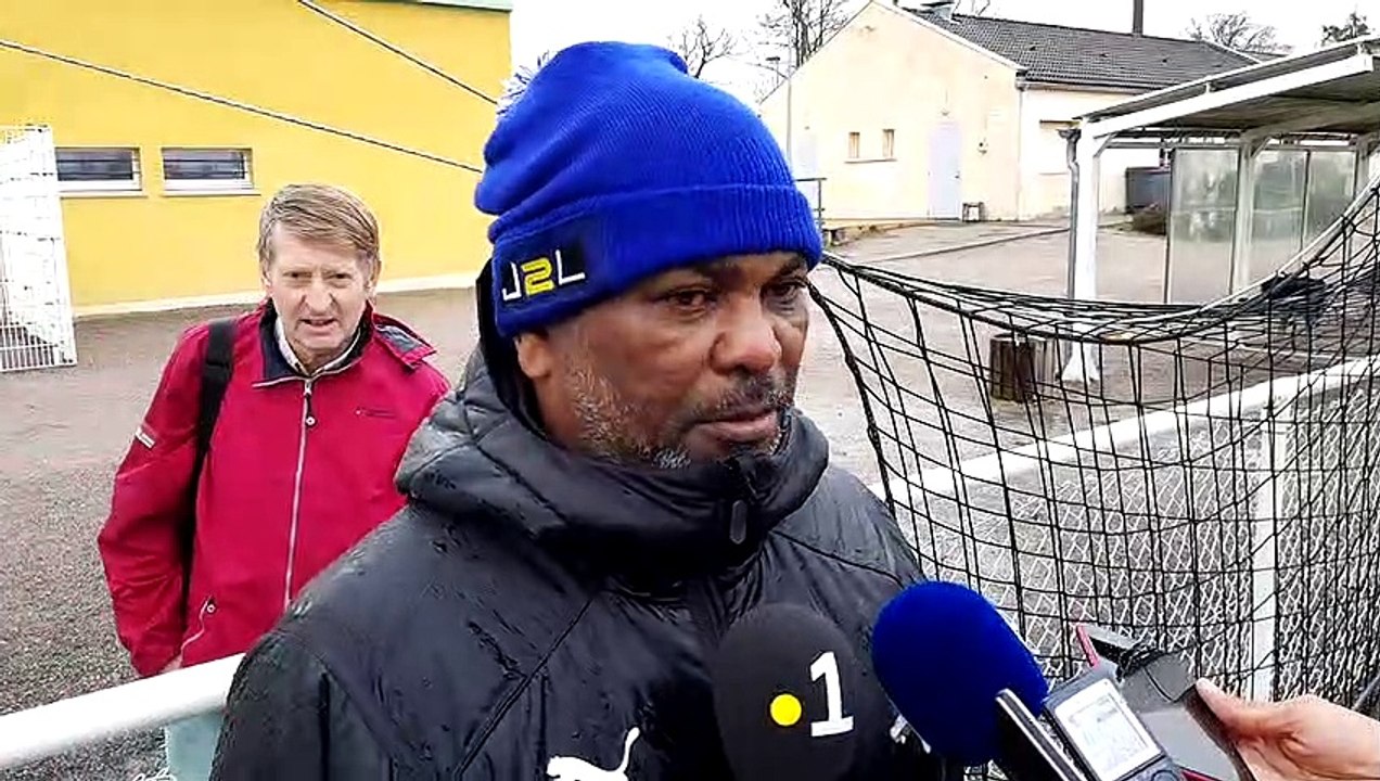 Football : Christian Dafreville, entraineur de la JS Saint-Pierroise, avant le 16e de finale de coupe de France face à Epinal