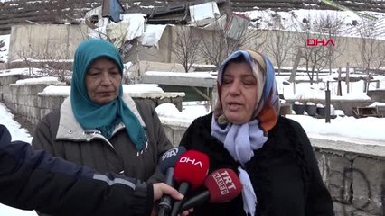 Kayseri'de kamyon şarampole yuvarlandı: 2 yaralı