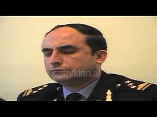 Prefektura e Tiranës për grumbullimin e armëve - (5 Prill 2000)