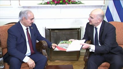 Athènes reçoit le maréchal Haftar deux jours avant la conférence de Berlin