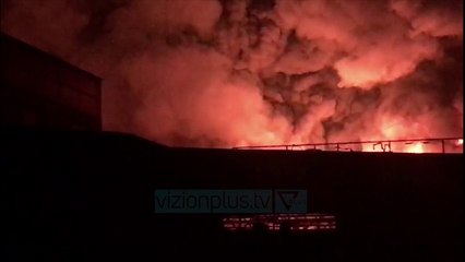 Digjet fabrika e dyshekëve në Kavajë - News, Lajme - Vizion Plus