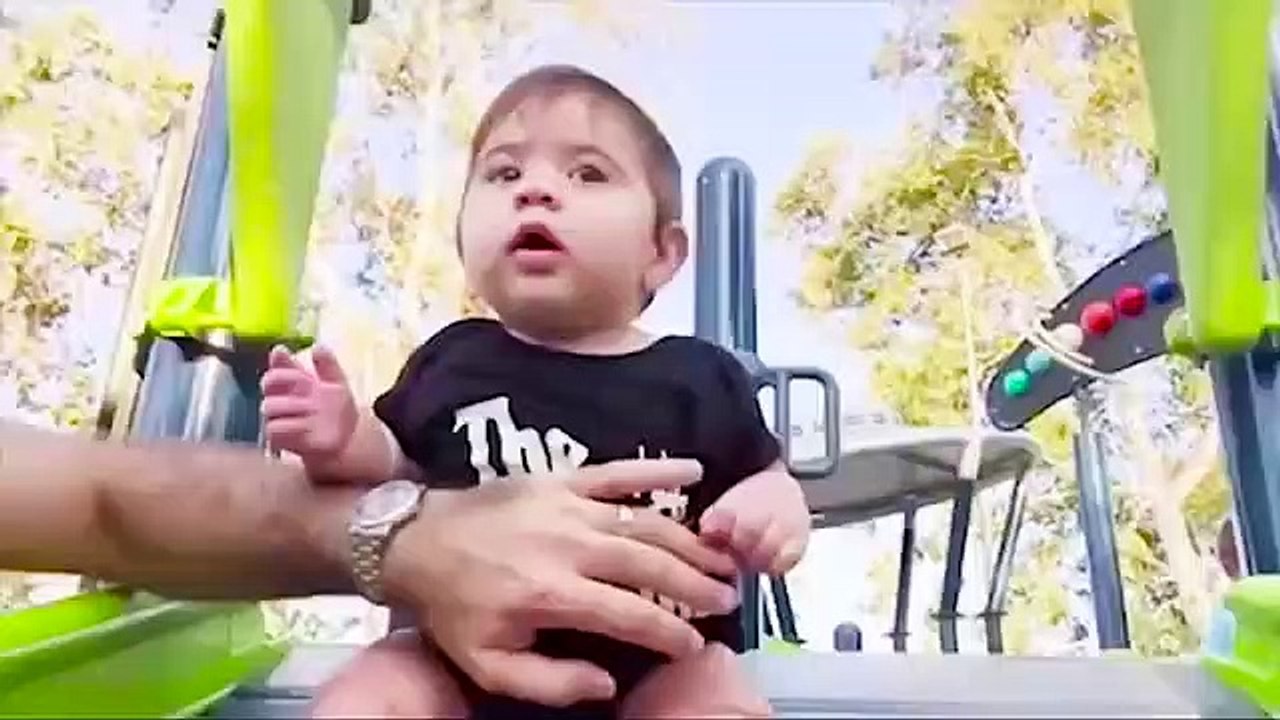 Funniest_Baby's_Outdoor_