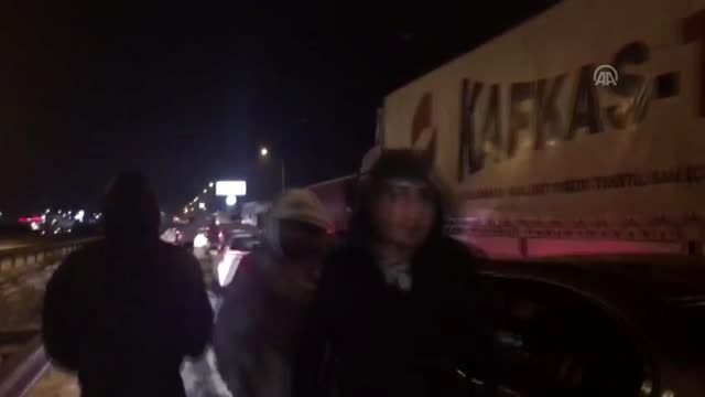 Niğde-Adana otoyolunda 3 noktada zincirleme kaza meydana geldi