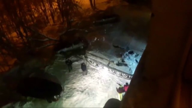 Utiliser un tank pour voler des bouteilles de vin... Les russes sont dingues