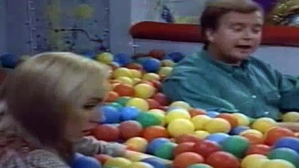 Grace Under Fire S01E04 The Good the Bad and the Pharmacist