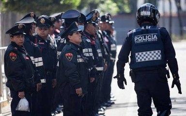 Policías 'muerden' a uno de cada dos ciudadanos, reporta el Inegi