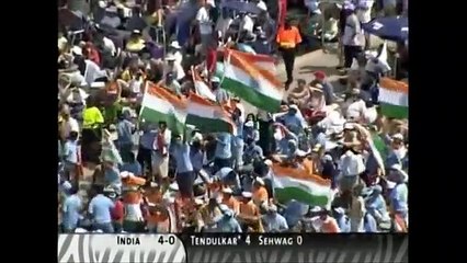 india_vs_pakistan_india_vs_pakistan_2003_world_cup_indian_batting_smashes_pakistani_bowel _360p