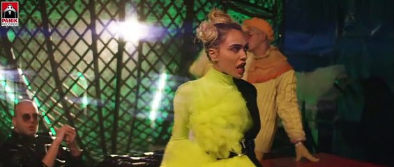 Konnie Metaxa - Kamikaze (Official Music Video)