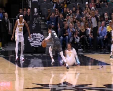 Dejounte Murray puts Trae Young on his backside for bucket