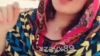 Cute girl ko English urdu pashto main Kia bolty hain