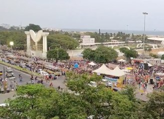 மெரினாவில் நம்ம மக்கள் செய்த வேலையை பாருங்க