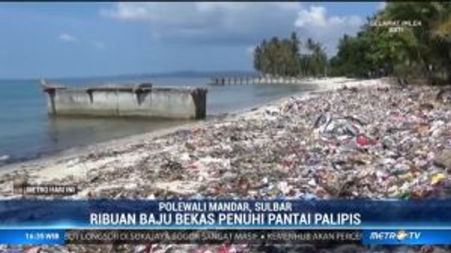 Ribuan Baju Bekas Penuhi Pantai Palippis Polewali Mandar
