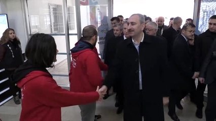 Adalet Bakanı Abdulhamit Gül Gaziantep'te gençlerle buluştu