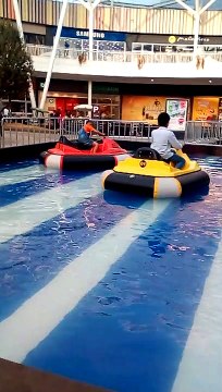 JETSKY KULLANMAYA CALIŞIYOR BABİŞ