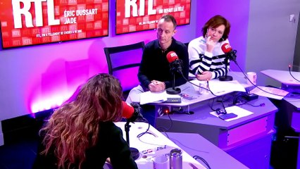 Invitée sur RTL, la chanteuse Lorie explique qu'elle ne supporte plus la traque des paparazzi "et qui lui arrive de les frapper" pour protester contre leur harcèlement