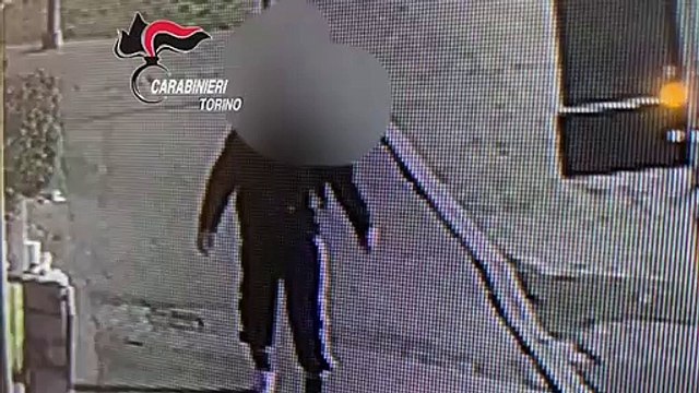 Venaria (TO) - Rapina il McDonald's e si gioca i soldi alle slot (17.01.20)