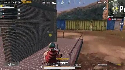 Expert Pubg Player Swiping Warehouses And Shooting People