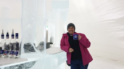 Visite du Snow Village, l'hôtel de glace dans lequel vous pouvez dormir