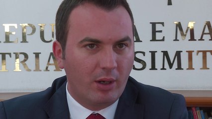 Политичка пародија на Алијансата за училиштето во Мала Речица