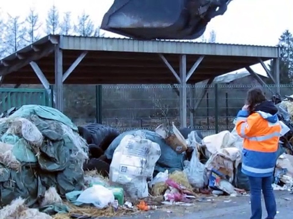 Étain : 30 tracteurs contre les poubelles