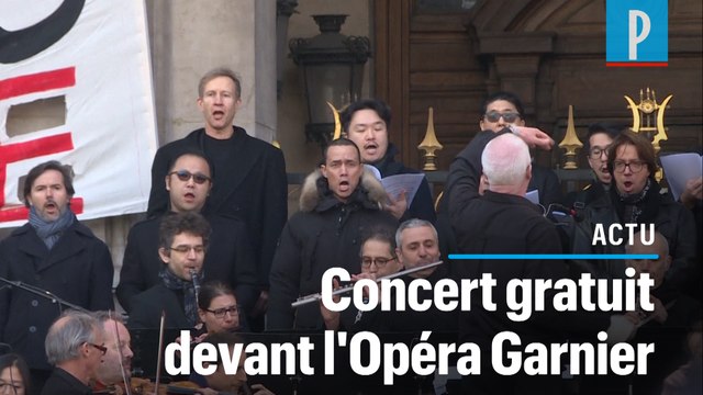 Un concert gratuit sur les marches de l'Opéra Garnier