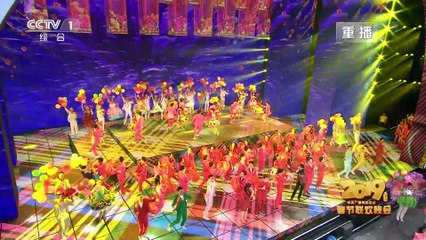 [2019央视春晚]歌舞《中国喜事》演唱凤凰传奇钟汉良中国香港迪丽热巴张艺兴周冬雨字幕版